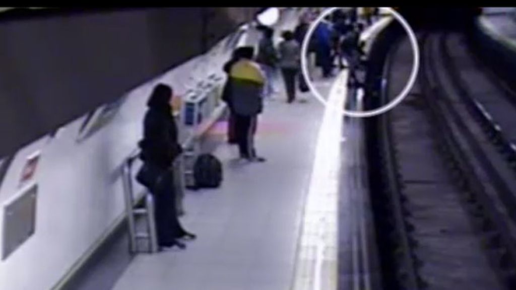Rescate in extremis en el metro de Madrid
