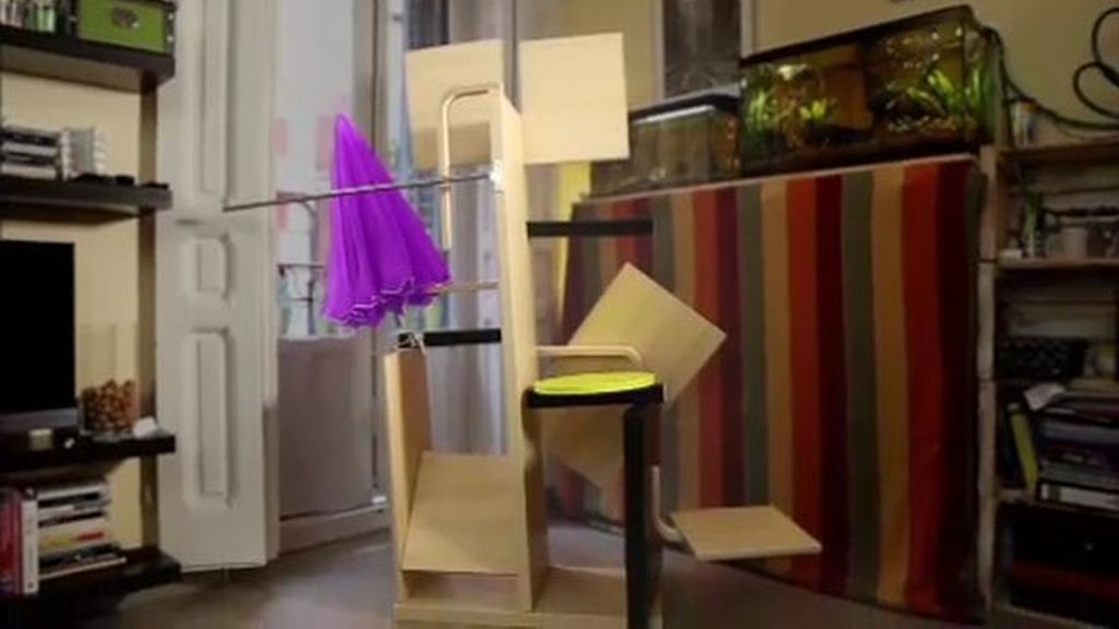 El PSOE, contra el 'programa-catálogo' de Podemos