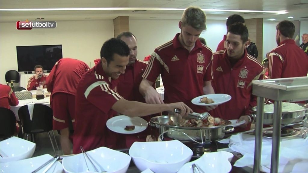La Roja se conjura para el trascendental partido contra Chile con una barbacoa