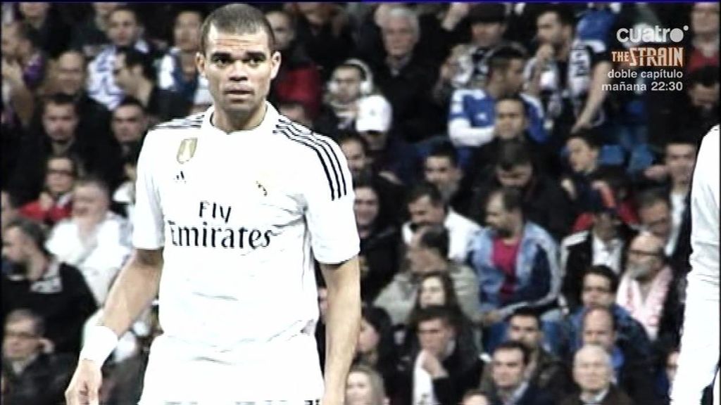 Pepe pide más defensa y Benzema no lo entiende: el desastre táctico del Madrid