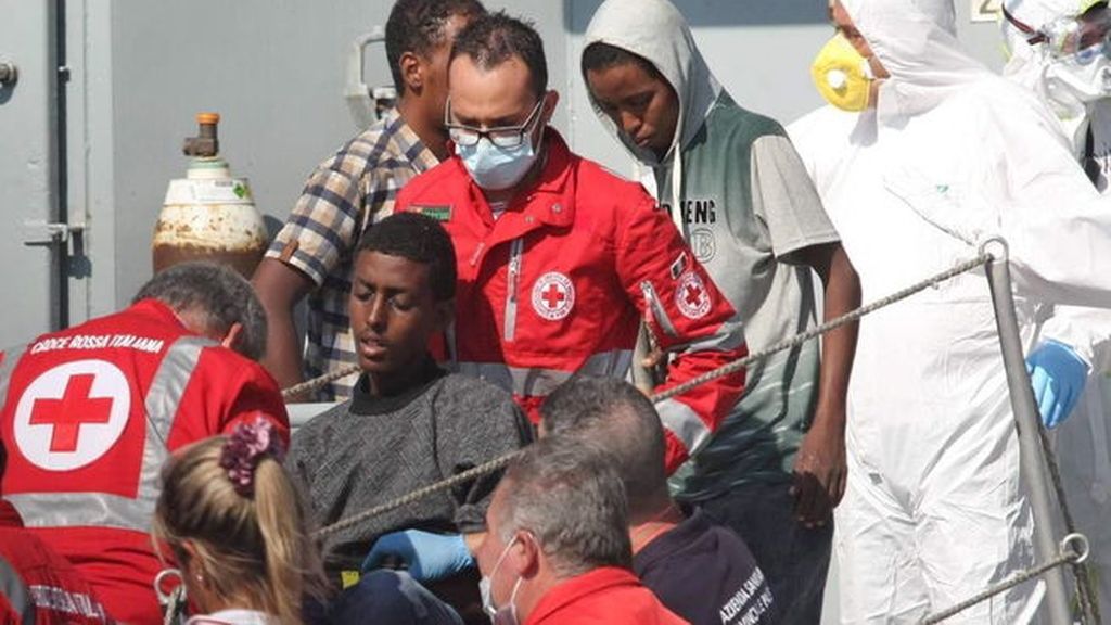 Detienen a 5 traficantes por el naufragio en las costas de Libia