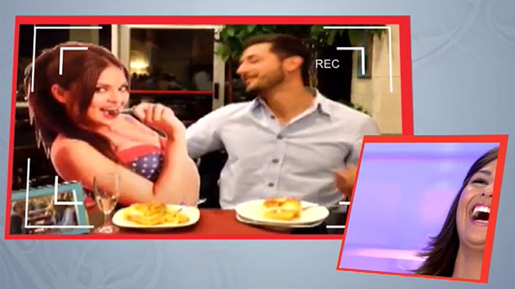 Manu se lleva a una María de cartón de fiesta Manu se lleva a una María de cartón de fiesta