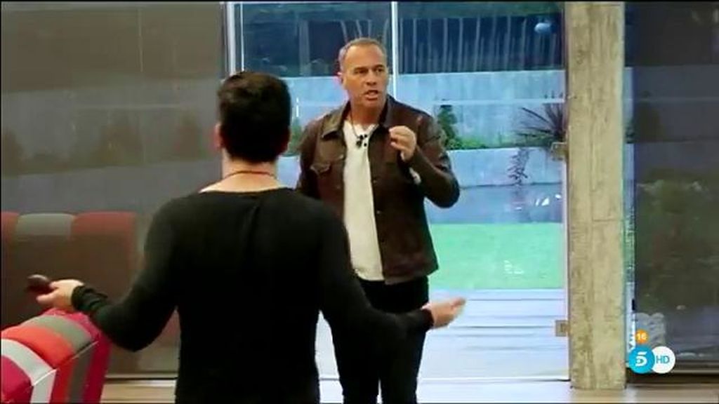 Carlos desata la ira de Alejandro: "Estás mosqueado contigo mismo y con tu vida"