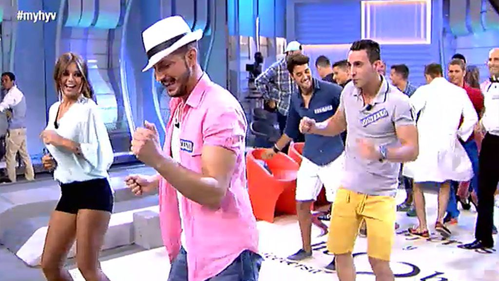 Manu pone en pie al plató Manu pone en pie al plató