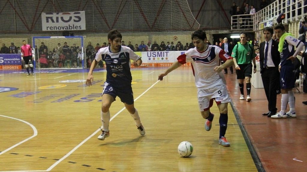 Ríos Renovables se impone a Santiago Futsal y entra en puestos de Play Off (3-1)