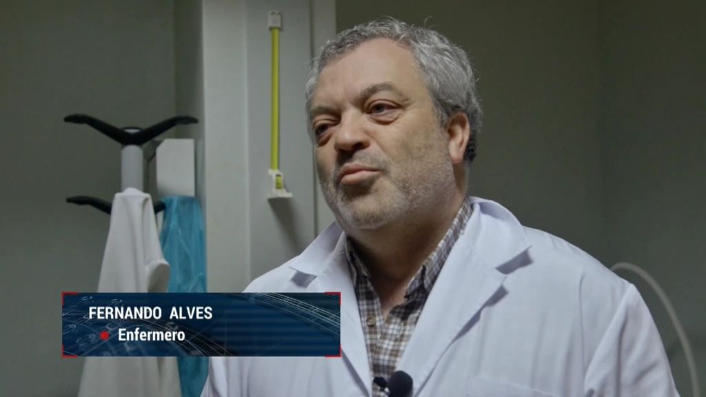 Enfermero portugués: “Que no lleguen vacunas a España es un problema comercial”