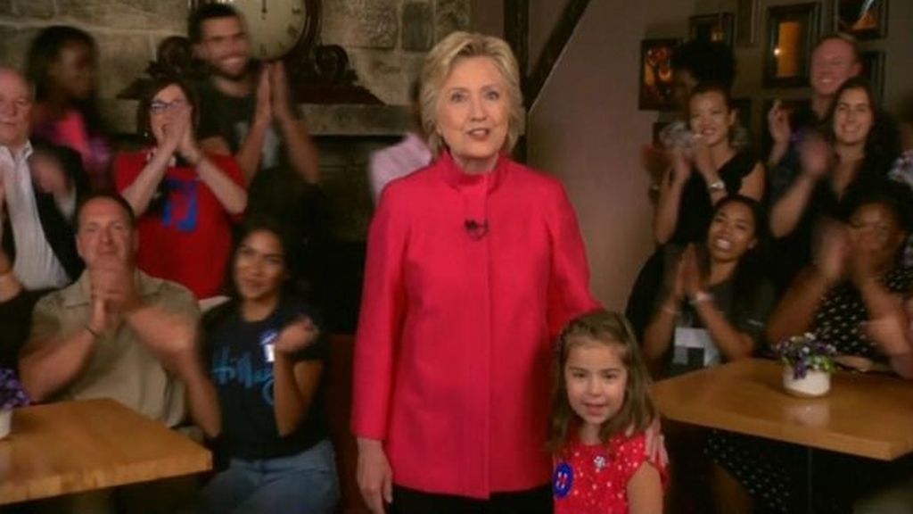 Hillary Clinton a las niñas de Estados Unidos: "Una de vosotras puede ser la siguiente"