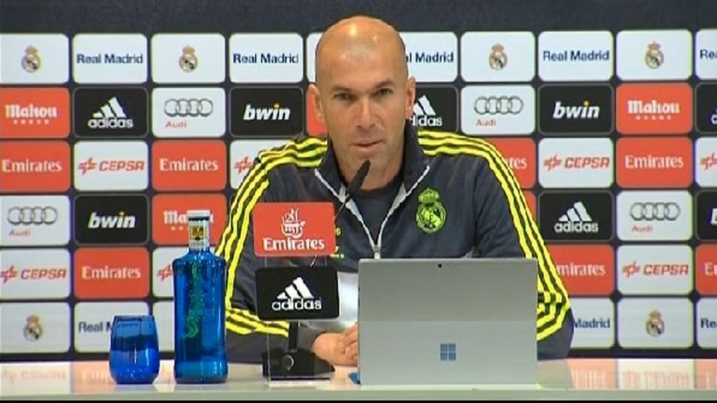 Zidane: "Es absurdo, llevo toda la vida en Madrid con mis hijos"