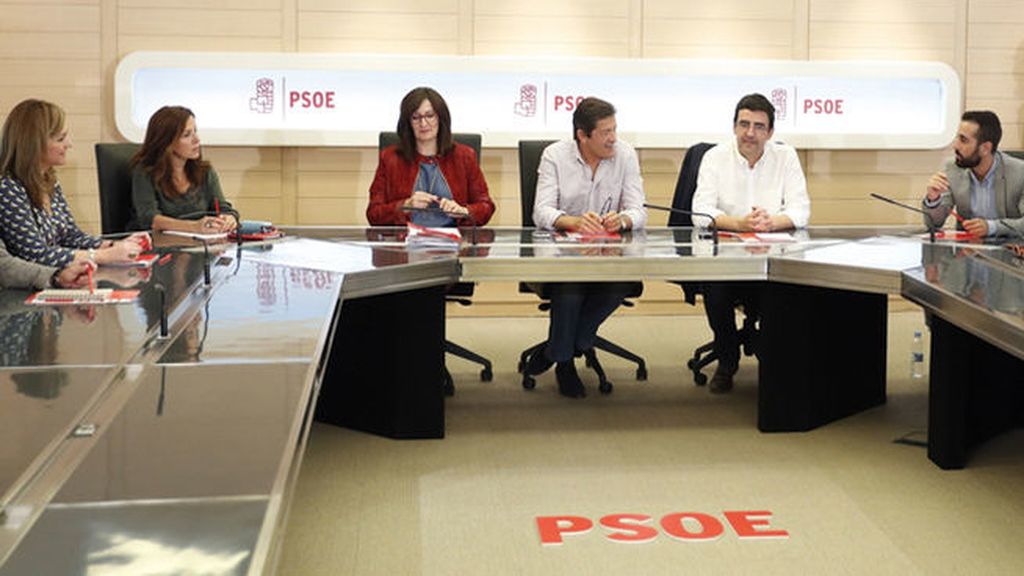 El "drama" del PSOE: todavía no saben qué votarán en la sesión de investidura