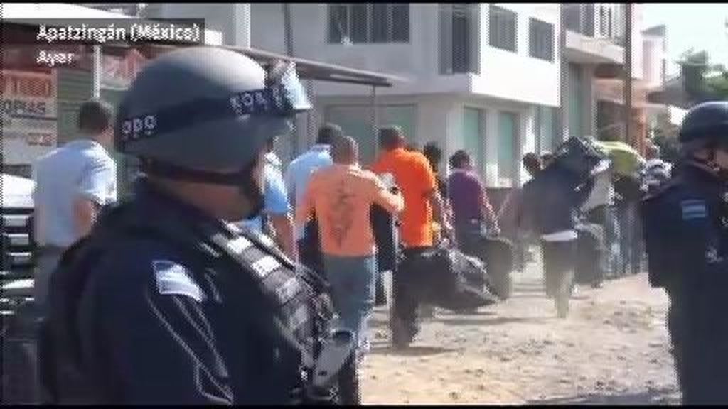 El Ejército mexicano toma el control de las calles de Michoacán