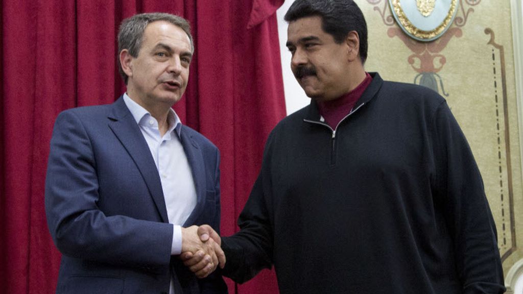 Zapatero desembarca en una Venezuela al borde del abismo