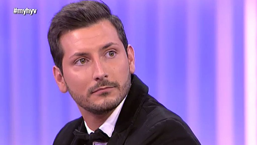Manu: "Tengo algo que contar algo"