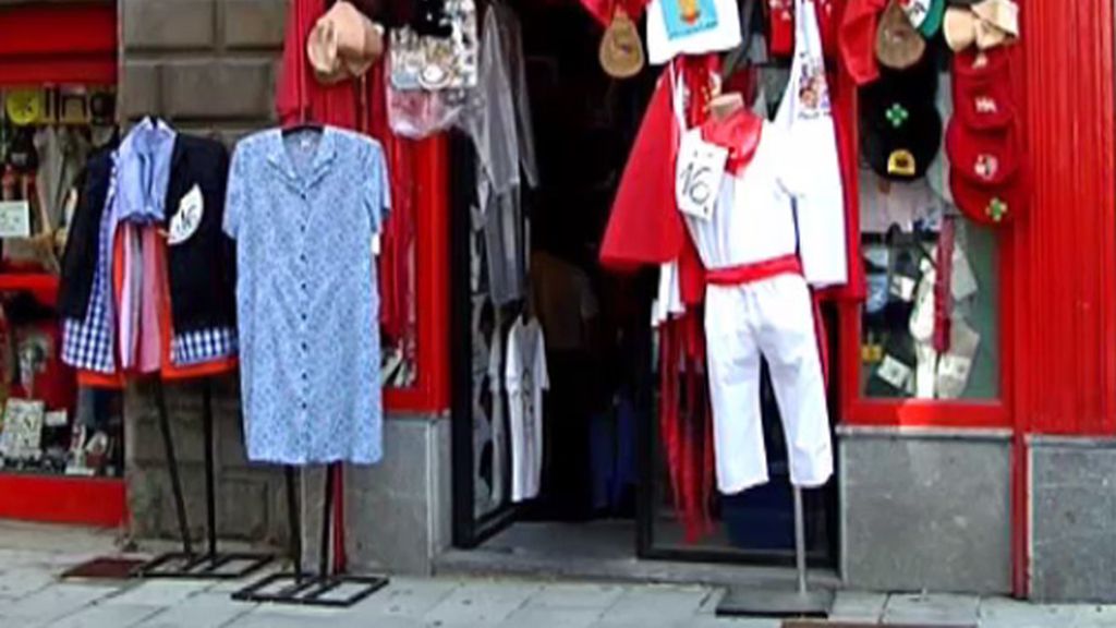 Pamplona, a punto de lucir su clásico traje para los Sanfermines