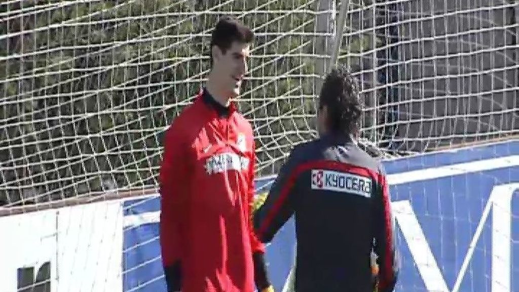 Courtois, centro de todas las miradas por el supuesto interés del Real Madrid