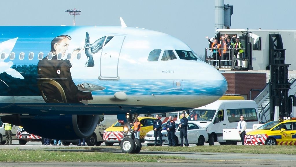 Reabre parcialmente el aeropuerto de Bruselas tras los atentados
