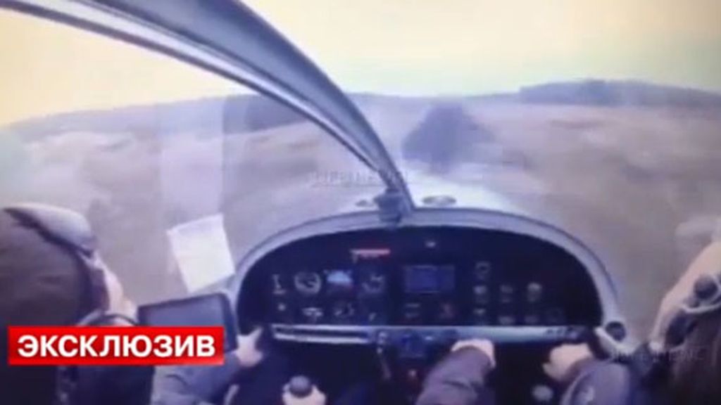 Dos pilotos graban el momento en que su avioneta se estrella