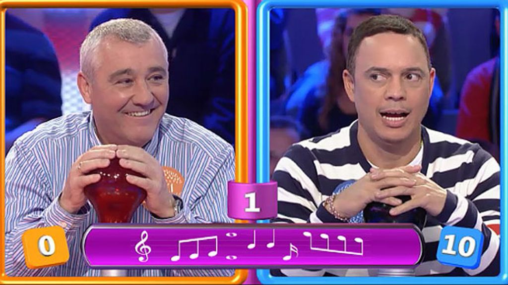 Alexis y Poli se ceden mutuamente el rebote de 'La Pista Musical'