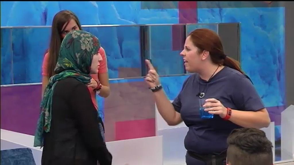 Mayca, a Shaima: “Eres una metemierda”