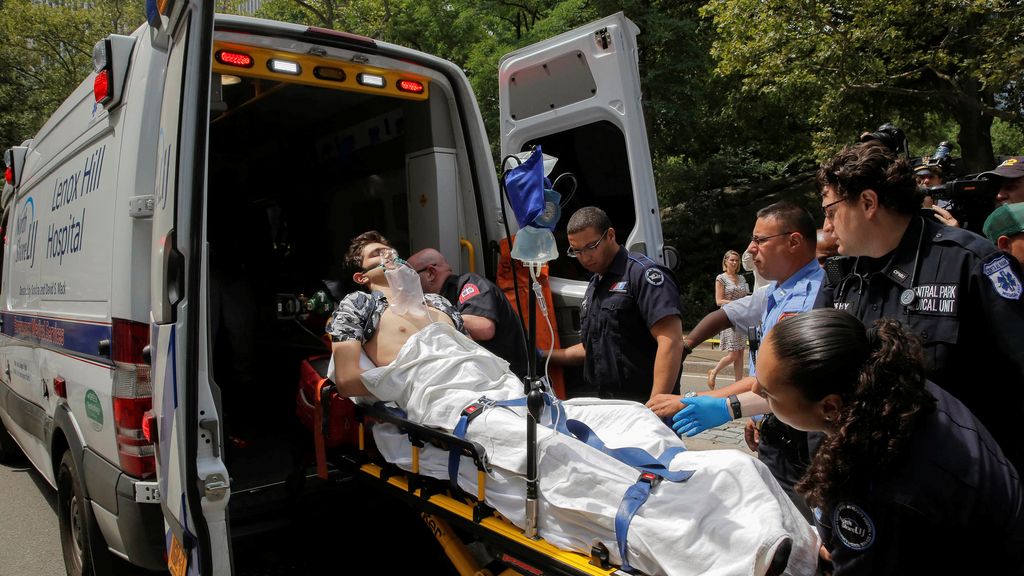 Una extraña explosión en Central Park deja gravemente herido a un adolescente