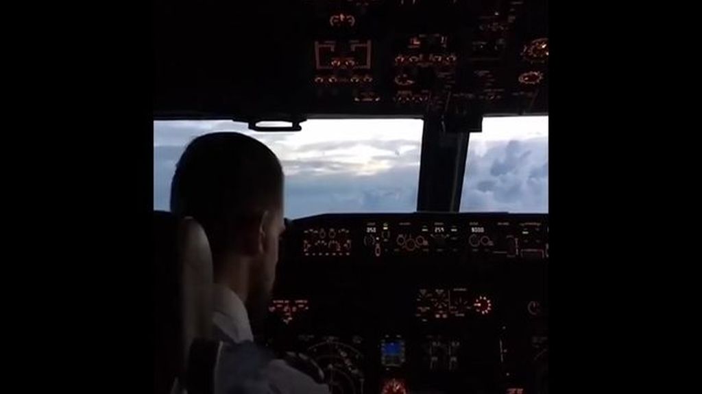 ¿Cómo te sentirías si pudieras pilotar un gran avión de pasajeros? Pues mira este vídeo