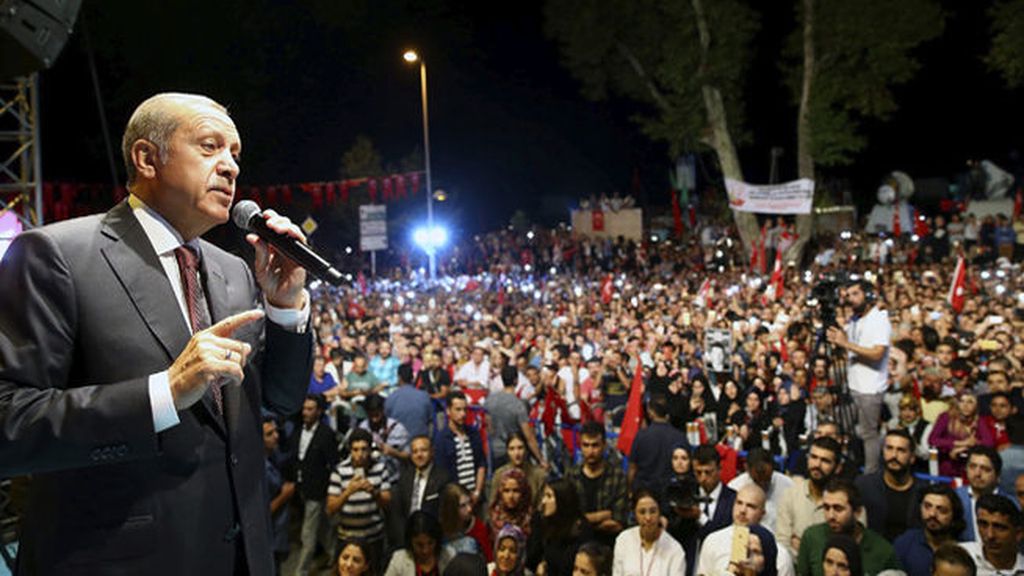 Erdogán deja en manos del Parlamento la reinstauración de la pena de muerte