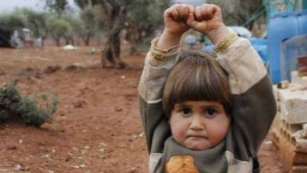 La niña siria que se rindió a una fotógrafa, símbolo de una guerra
