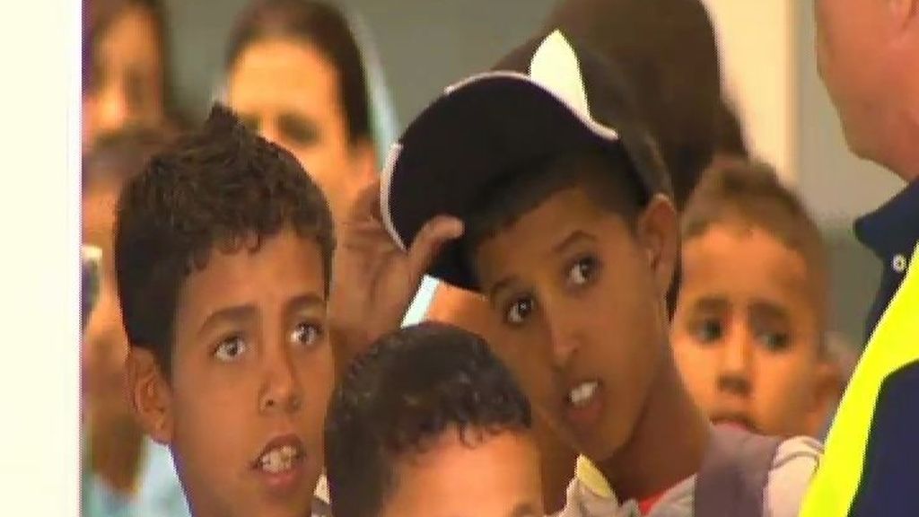Los niños saharauis vuelven a España para pasar el verano