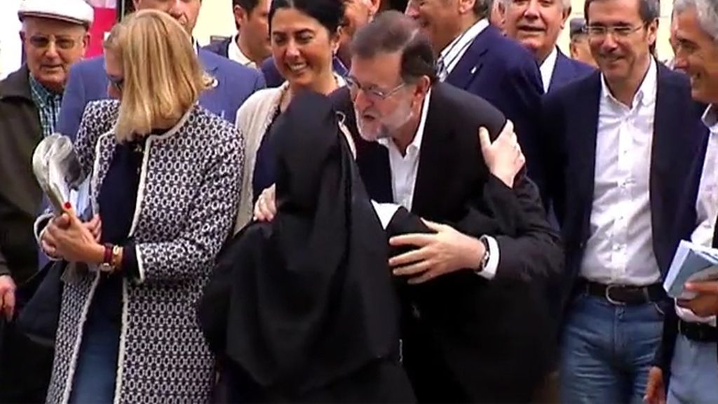 La simpática anécdota de Rajoy con dos monjas en Lugo