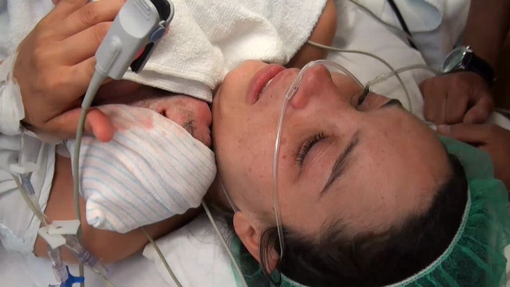 Tras la operación de su bebé con espina bífida, el parto de Laura ha sido perfecto