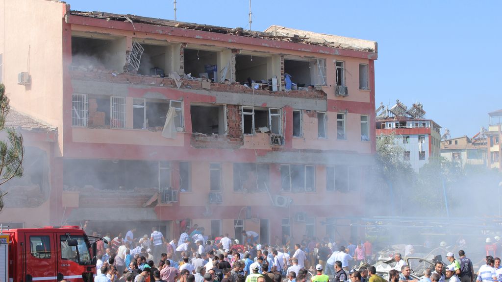 La oleada de violencia en Turquía deja 12 muertos y más de 200 heridos