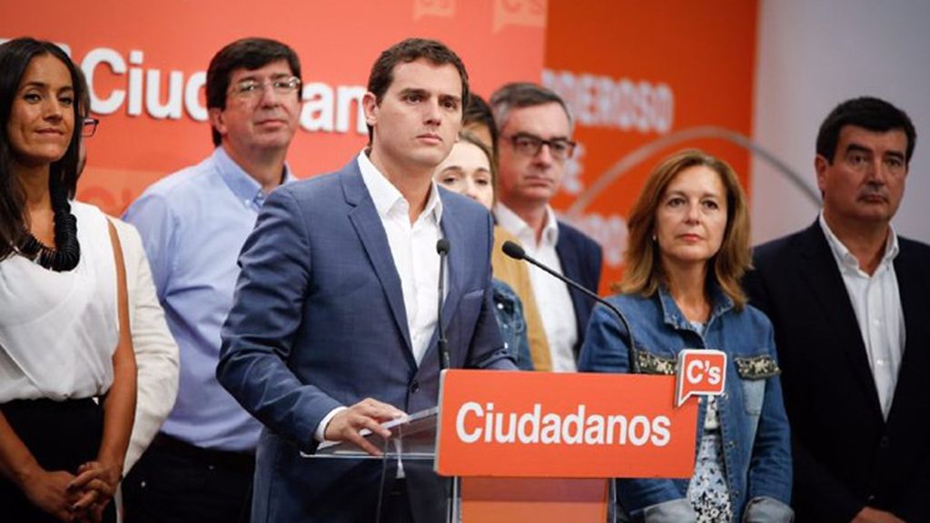 Ciudadanos decide abstenerse para dejar gobernar a Rajoy