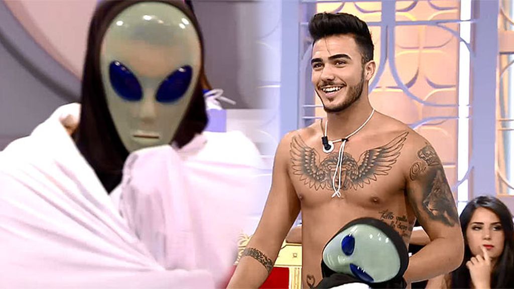 Juan, un alienígena sin camiseta