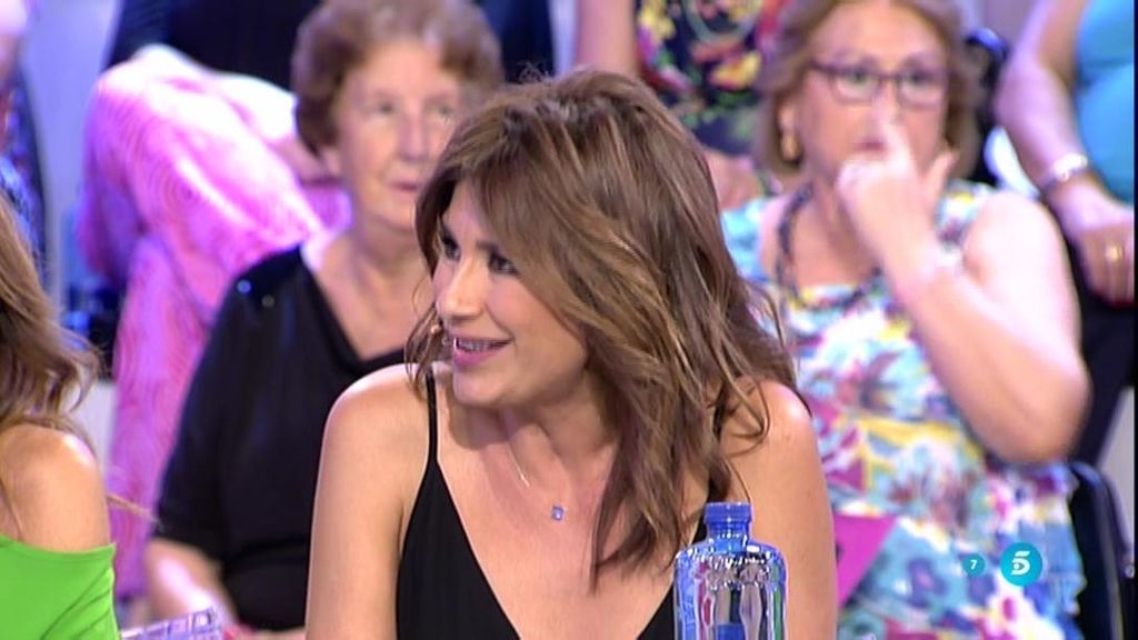 ¿De qué tres personas han hablado Rosa Benito y Ortega Cano en su encuentro en el tren?