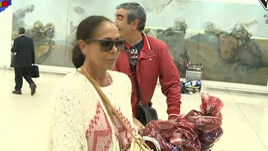 Isabel Pantoja ofrece un piso, cuidadora y dinero a su hija Chabelita