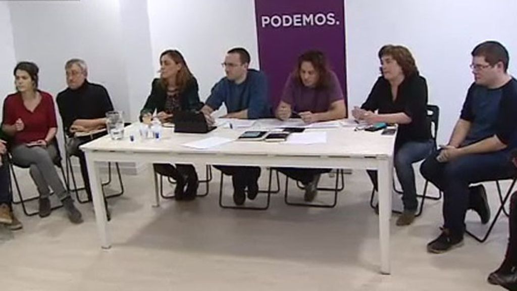 Los líderes de Podemos apoyan el cese de Sergio Pascual