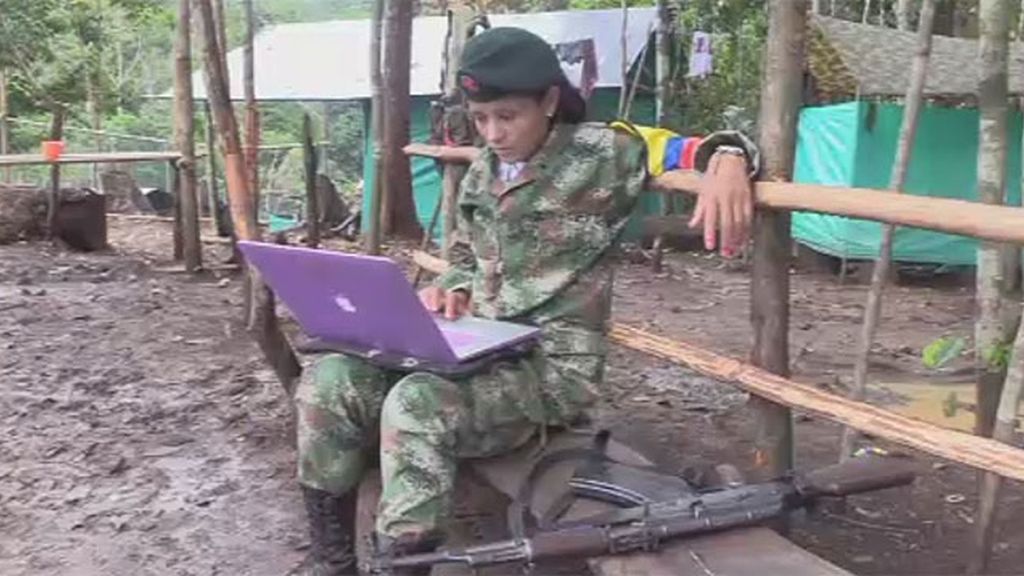El fin de las FARC en un campamento escondido en la selva colombiana