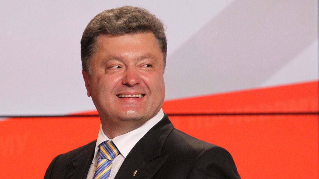 Poroshenko proclama su victoria y promete trabajar por la paz
