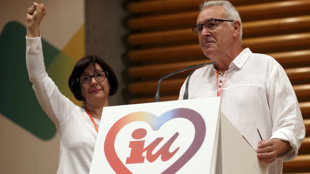 Lara a Garzón: "Tú sigues siendo mi candidato a la presidencia del Gobierno"