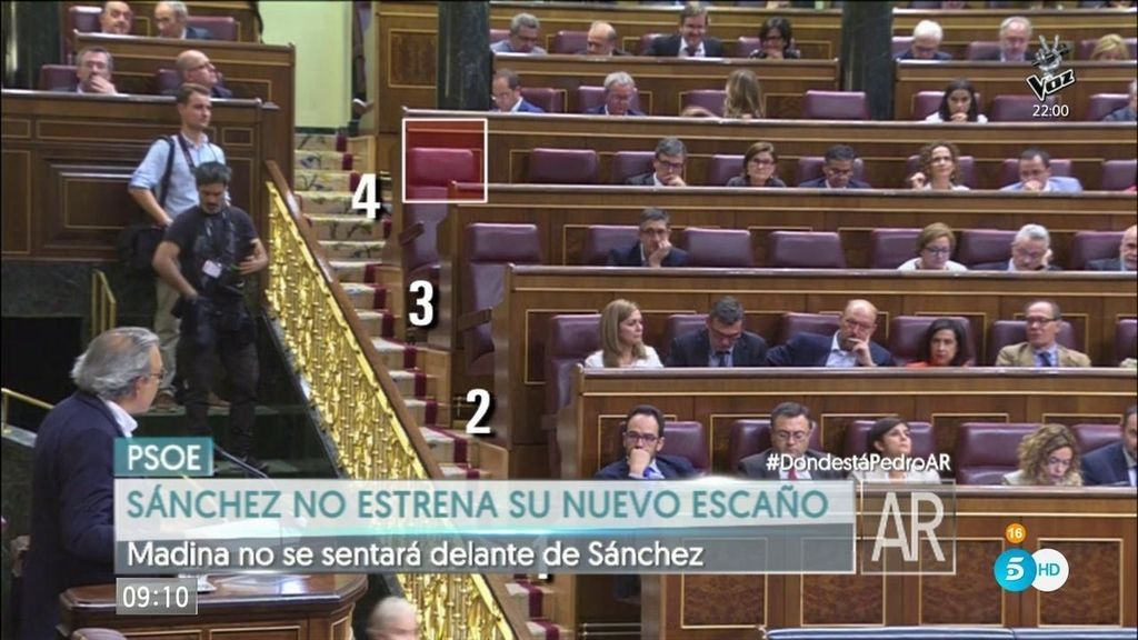 Eduardo Madina renuncia a sentarse delante de Pedro Sánchez