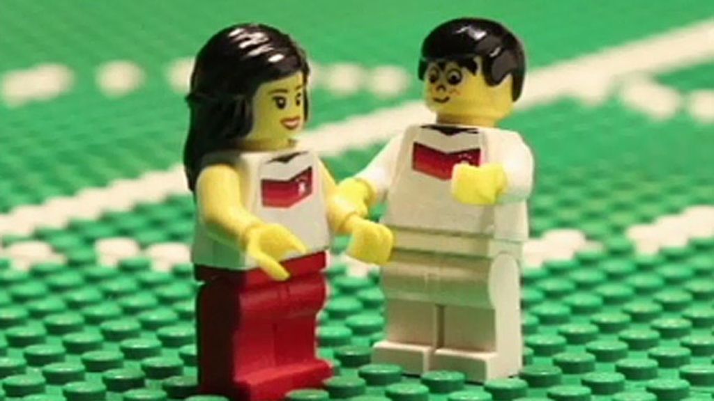 Las novias alemanas reproducidas en Lego