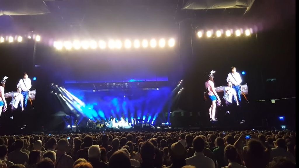 Pedida de mano en el concierto de Paul McCartney en el Calderón