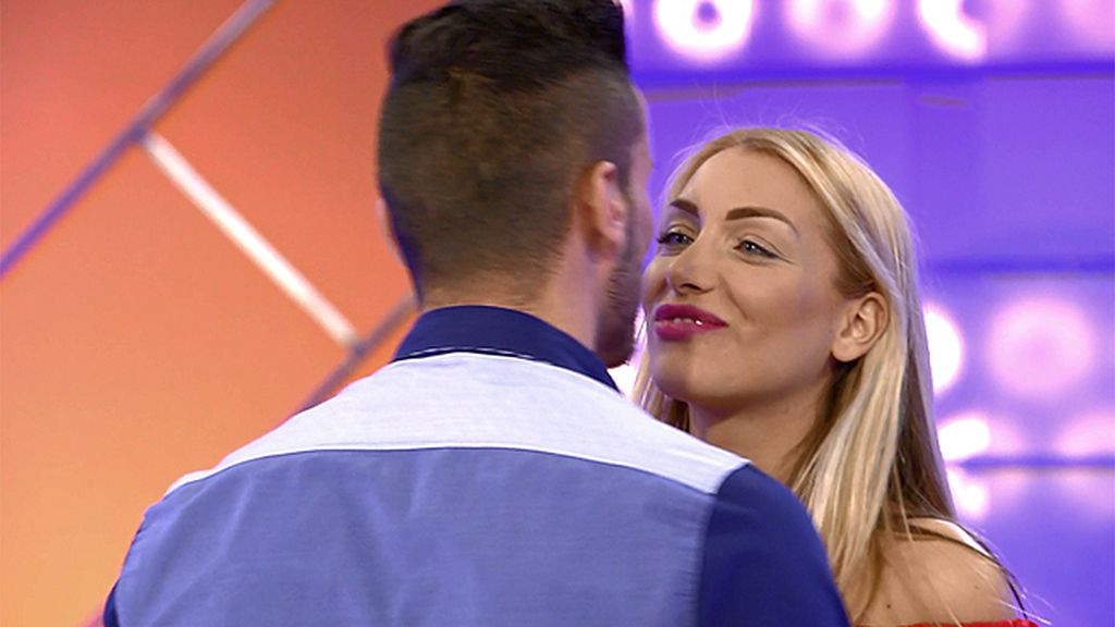 Traian se lanza con Elisa: “¿Quieres tener una cita sin cámaras conmigo?”