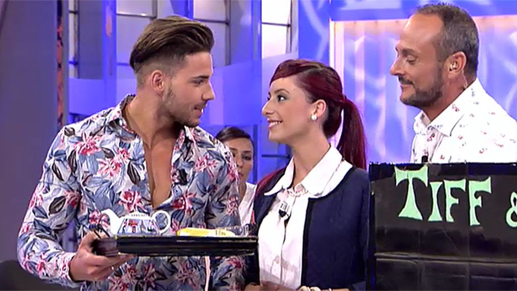 Laura invita a Alejandro a un brunch