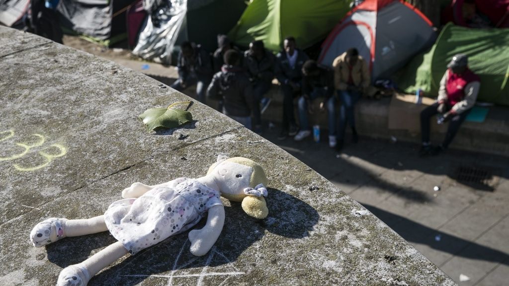 Francia realoja a 1.500 menores procedentes de la ‘jungla’ de Calais
