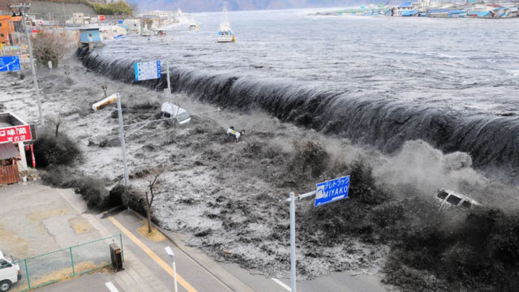 Japón recuerda a los más de 19.000 muertos y desaparecidos del tsunami