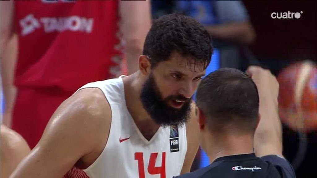 Mirotic saca la garra encestadora para no dejar escapar a Polonia