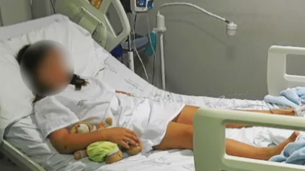 Una niña de 8 años recibe una brutal paliza en su colegio de Mallorca