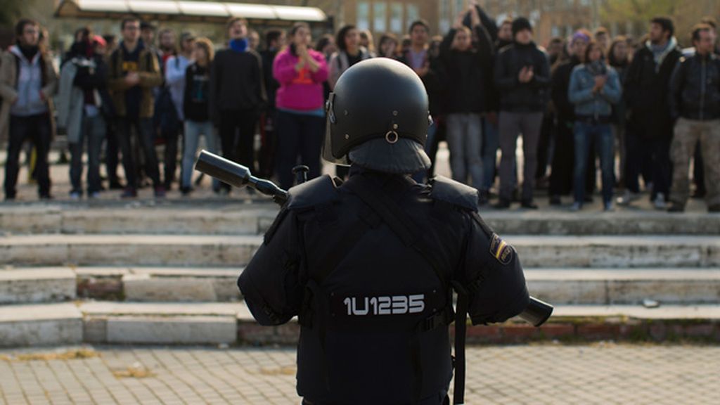 Casi 300 huelguistas acumulan penas de 120 años de cárcel en España