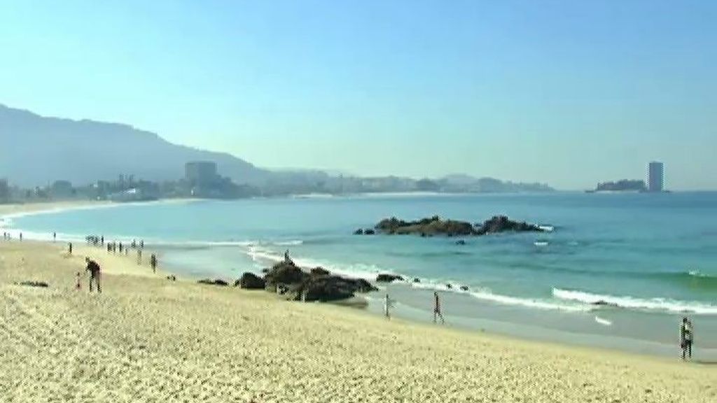 Las playas gallegas, a rebosar, en el primer fin de semana de buen tiempo y bañador