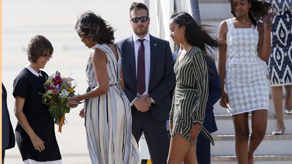 Michelle Obama y sus hijas aterrizan en Madrid para acometer una iniciativa social